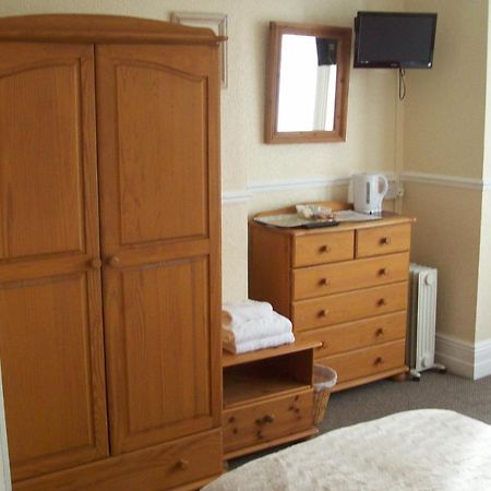 Avalon Guest Accommodation Great Yarmouth Exterior foto
